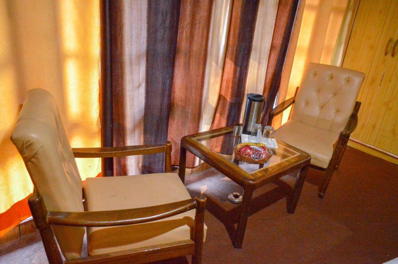 Hotel Pine Grove-Mall Road Manali  Bagian luar foto