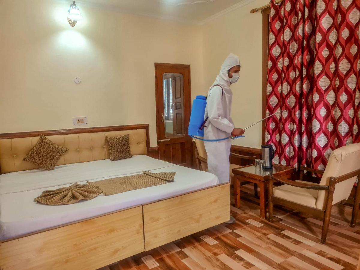 Hotel Pine Grove-Mall Road Manali  Bagian luar foto