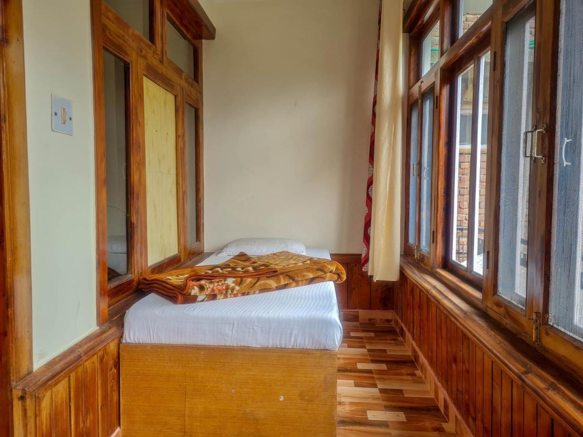 Hotel Pine Grove-Mall Road Manali  Bagian luar foto
